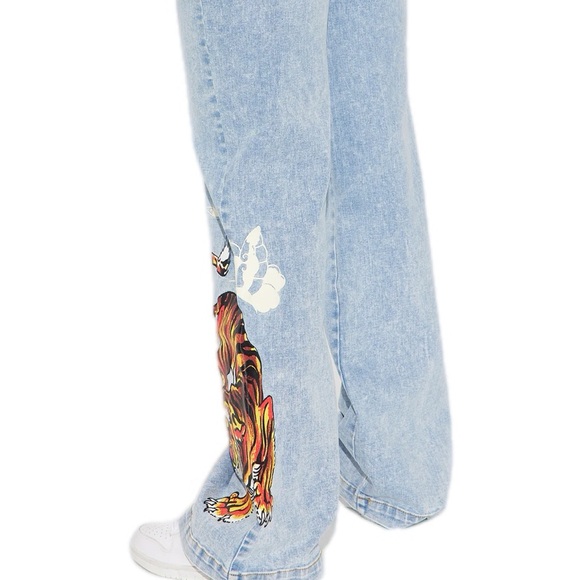 Ed Hardy Light Blue Flare Jeans with Tiger Design - Picture 2 of 4